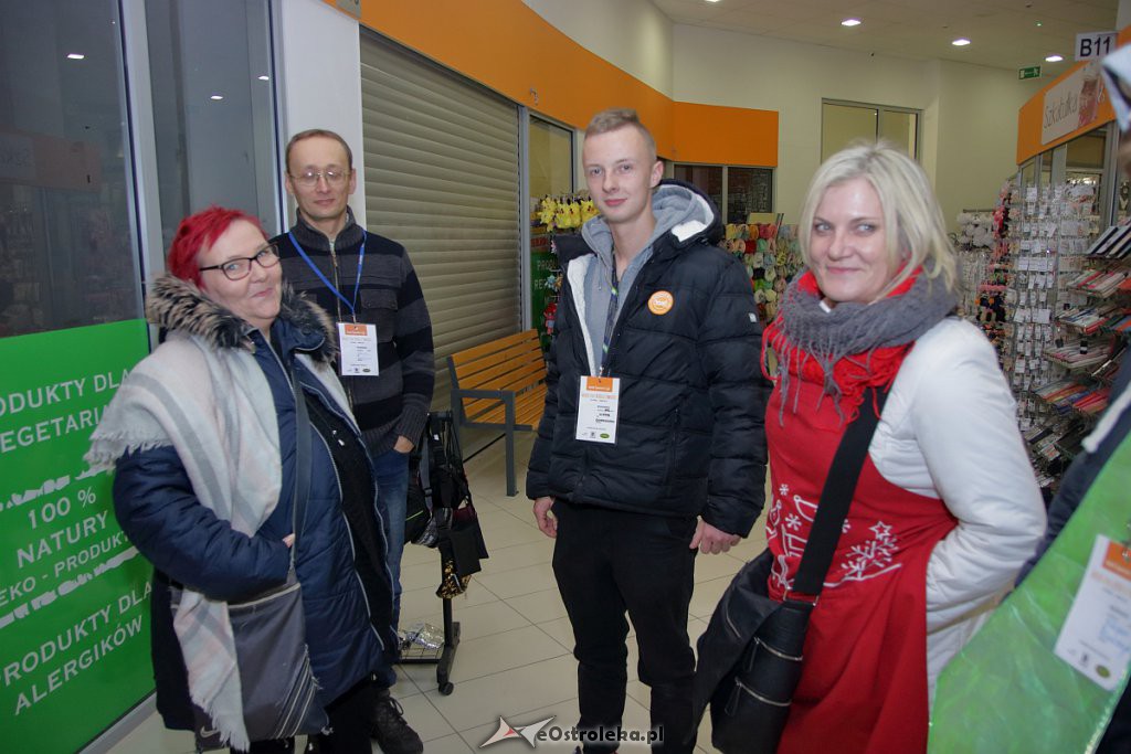 Świąteczna Zbiórka Żywności 2018 - dzień I [30.11.2018] - zdjęcie #52 - eOstroleka.pl