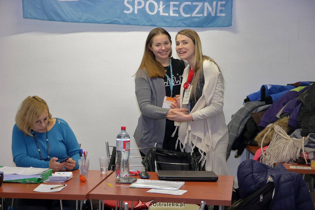 Świąteczna Zbiórka Żywności 2018 - dzień I [30.11.2018] - zdjęcie #36 - eOstroleka.pl
