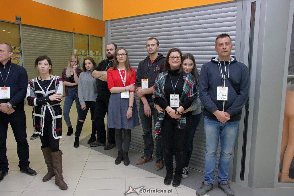 Świąteczna Zbiórka Żywności 2018 - dzień I [30.11.2018] - zdjęcie #17 - eOstroleka.pl