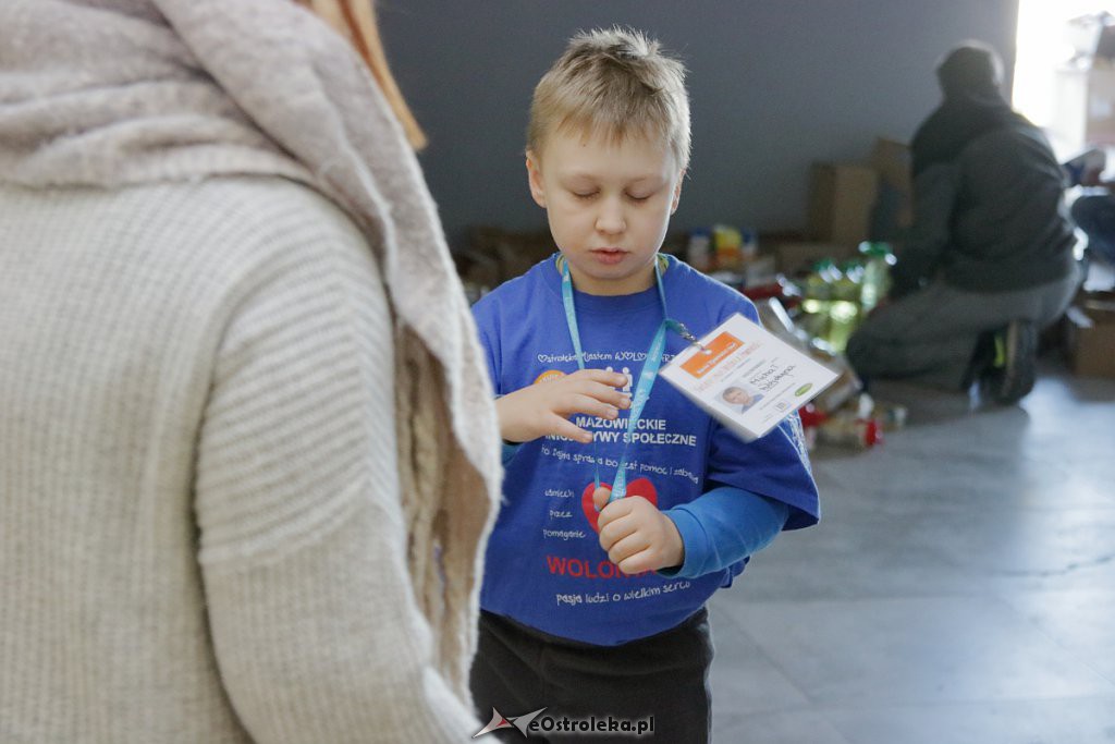 Świąteczna Zbiórka żywności 2018 - wolontariusze [01.12.2018] - zdjęcie #10 - eOstroleka.pl