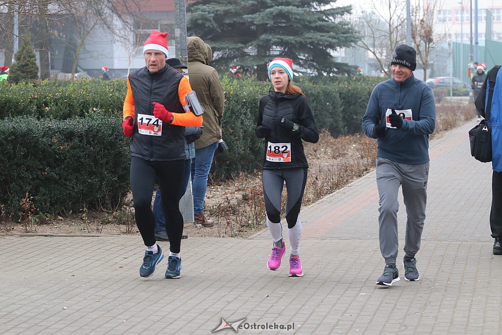 Rodzinny Bieg Mikołajkowy [02.12.2018] - zdjęcie #79 - eOstroleka.pl