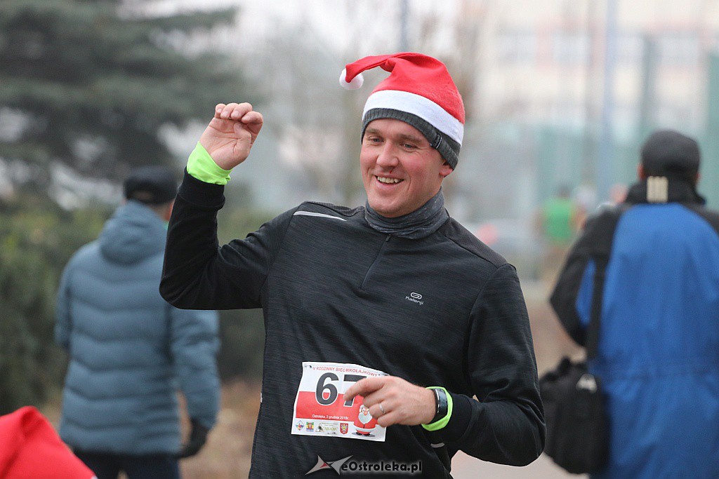 Rodzinny Bieg Mikołajkowy [02.12.2018] - zdjęcie #42 - eOstroleka.pl