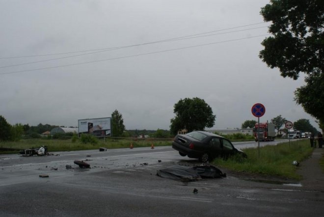 Wypadek na Warszawskiej (14.06.2010) - zdjęcie #12 - eOstroleka.pl