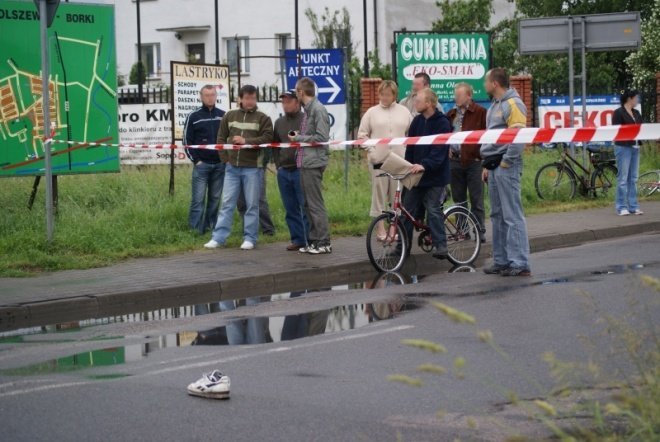 Wypadek na Warszawskiej (14.06.2010) - zdjęcie #5 - eOstroleka.pl