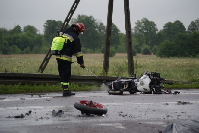Wypadek na Warszawskiej (14.06.2010) - zdjęcie #4 - eOstroleka.pl