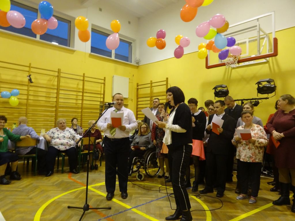 Andrzejowy bal dla osób niepełnosprawnych w Goworowie [06.12.2018] - zdjęcie #8 - eOstroleka.pl