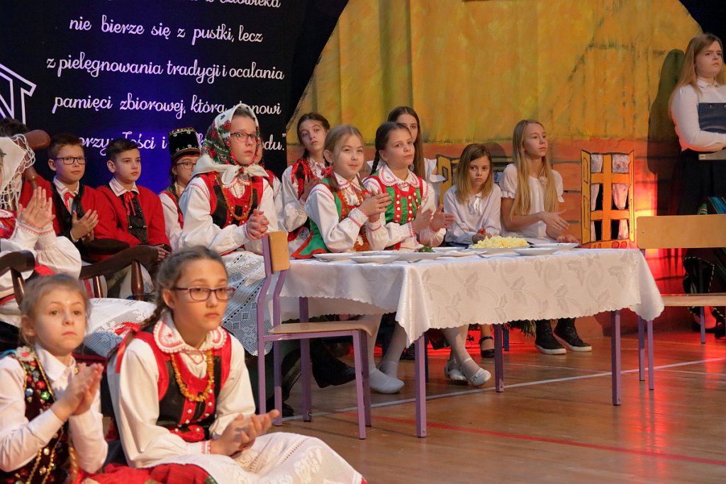 W SP 2 o zwyczajach świątecznych na Kurpiach [07.12.2018] - zdjęcie #28 - eOstroleka.pl