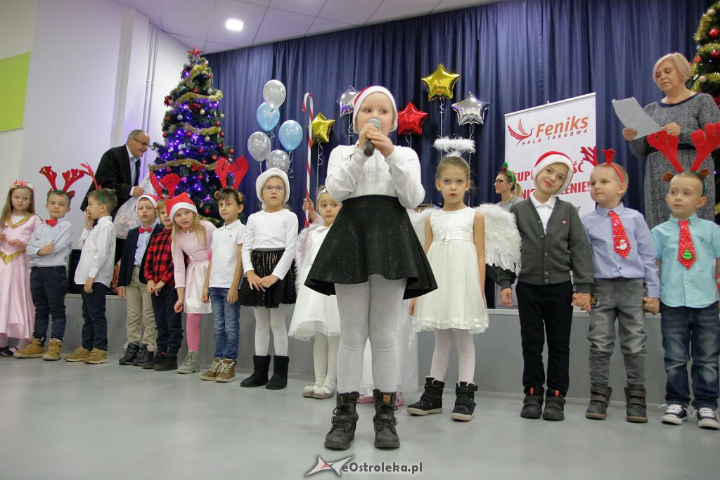 Mikołajki w Hali targowej Feniks [08.12.2018] - zdjęcie #44 - eOstroleka.pl