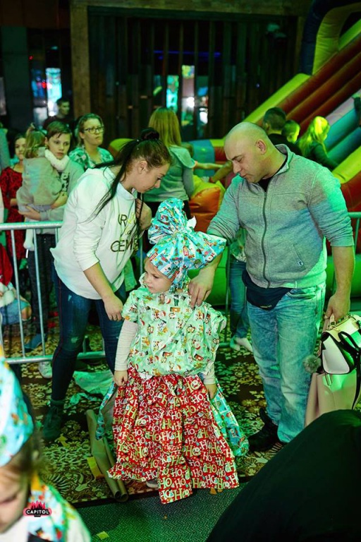 Mikołajkowe Kinder Party w Clubie Capitol Sypniewo [09.12.2018] - zdjęcie #12 - eOstroleka.pl