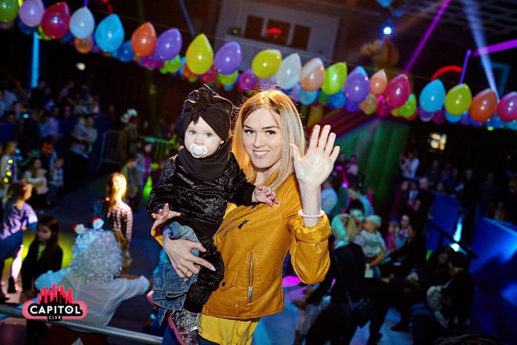 Mikołajkowe Kinder Party w Clubie Capitol Sypniewo [09.12.2018] - zdjęcie #27 - eOstroleka.pl