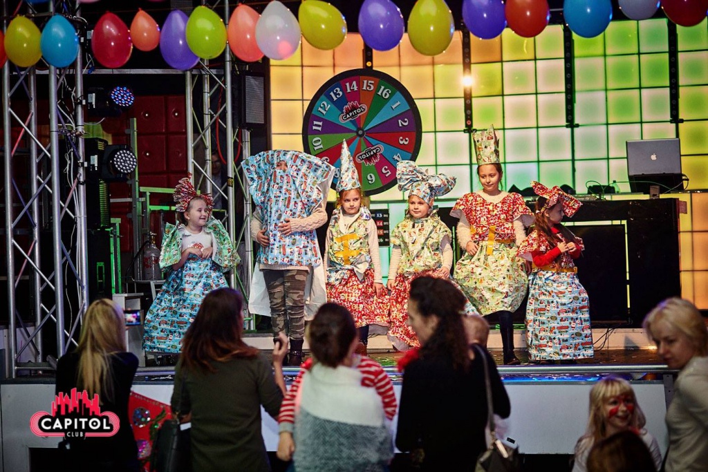 Mikołajkowe Kinder Party w Clubie Capitol Sypniewo [09.12.2018] - zdjęcie #165 - eOstroleka.pl