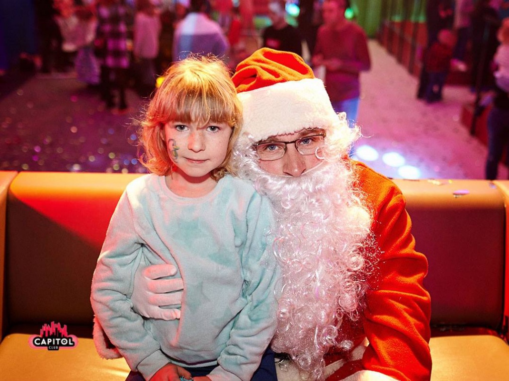 Mikołajkowe Kinder Party w Clubie Capitol Sypniewo [09.12.2018] - zdjęcie #215 - eOstroleka.pl