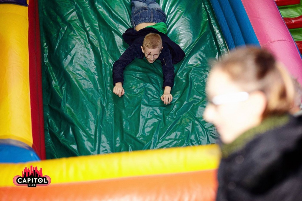 Mikołajkowe Kinder Party w Clubie Capitol Sypniewo [09.12.2018] - zdjęcie #230 - eOstroleka.pl