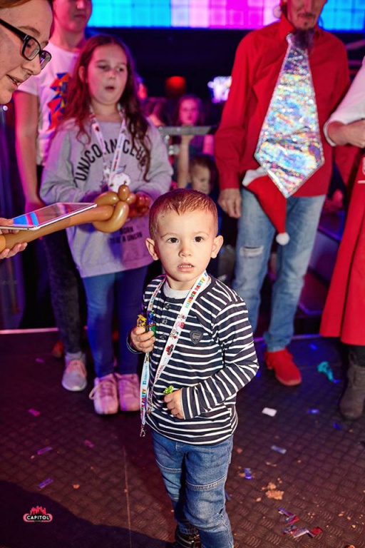 Mikołajkowe Kinder Party w Clubie Capitol Sypniewo [09.12.2018] - zdjęcie #243 - eOstroleka.pl
