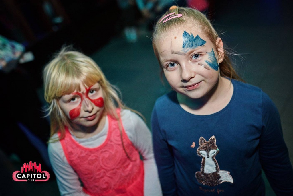 Mikołajkowe Kinder Party w Clubie Capitol Sypniewo [09.12.2018] - zdjęcie #255 - eOstroleka.pl