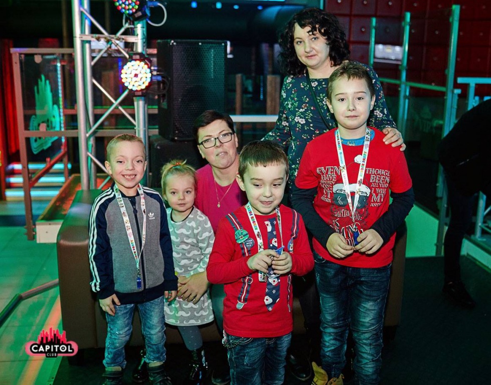 Mikołajkowe Kinder Party w Clubie Capitol Sypniewo [09.12.2018] - zdjęcie #269 - eOstroleka.pl