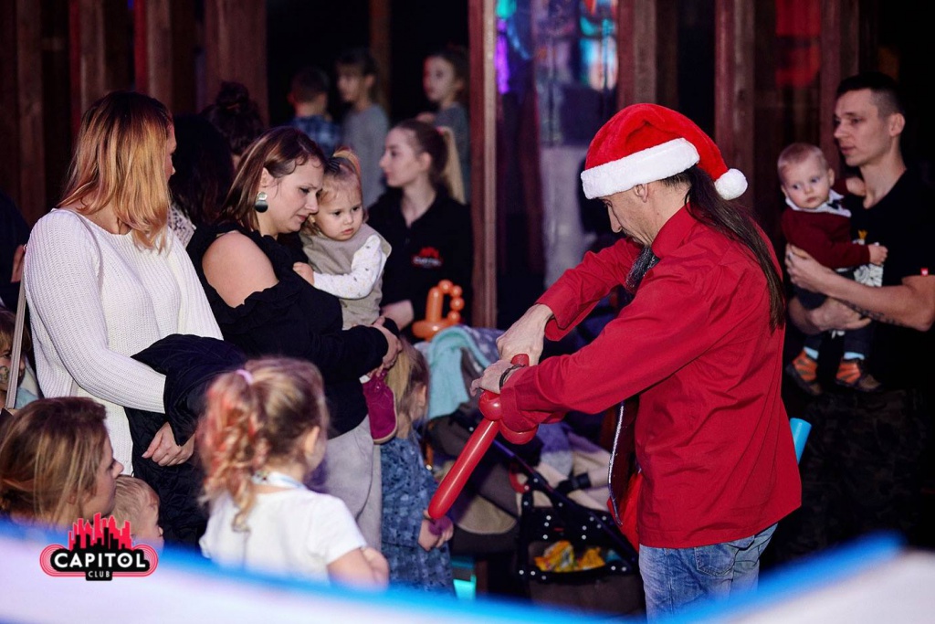 Mikołajkowe Kinder Party w Clubie Capitol Sypniewo [09.12.2018] - zdjęcie #360 - eOstroleka.pl