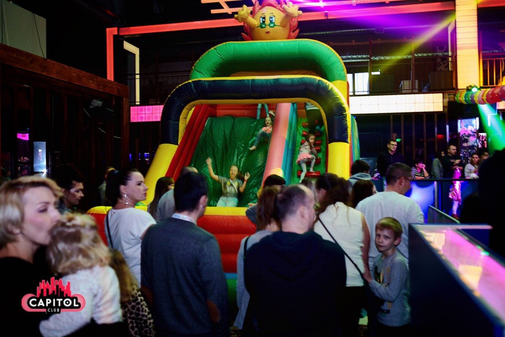 Mikołajkowe Kinder Party w Clubie Capitol Sypniewo [09.12.2018] - zdjęcie #37 - eOstroleka.pl