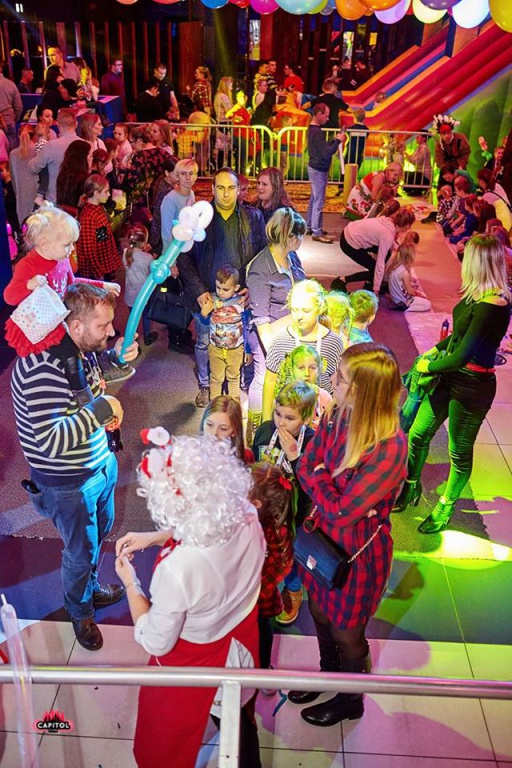 Mikołajkowe Kinder Party w Clubie Capitol Sypniewo [09.12.2018] - zdjęcie #22 - eOstroleka.pl