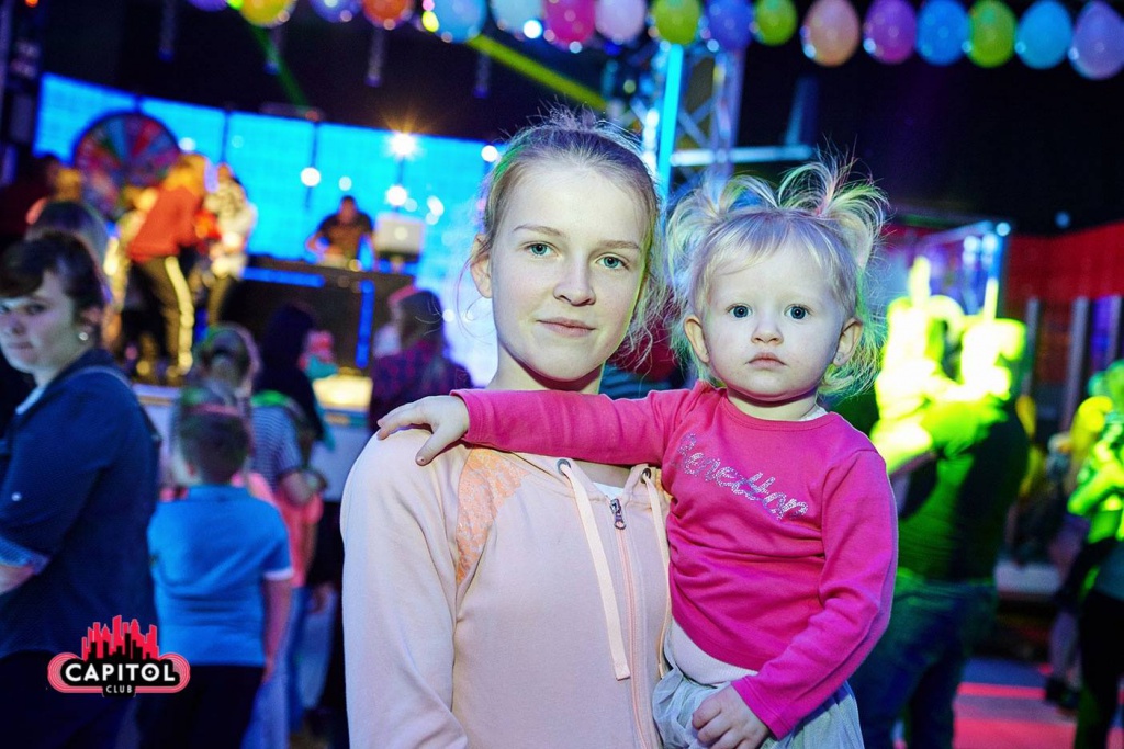 Mikołajkowe Kinder Party w Clubie Capitol Sypniewo [09.12.2018] - zdjęcie #17 - eOstroleka.pl