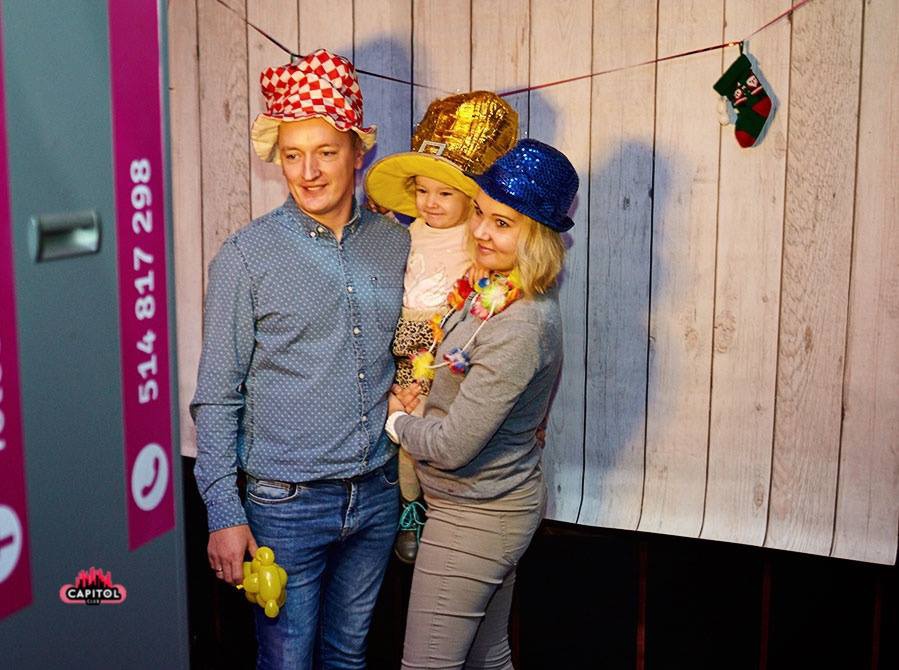 Mikołajkowe Kinder Party w Clubie Capitol Sypniewo [09.12.2018] - zdjęcie #10 - eOstroleka.pl