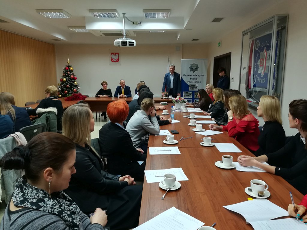 Kurs samoobrony dla pań „Bądź Bezpieczna” dobiegł końca [13.12.2018] - zdjęcie #4 - eOstroleka.pl