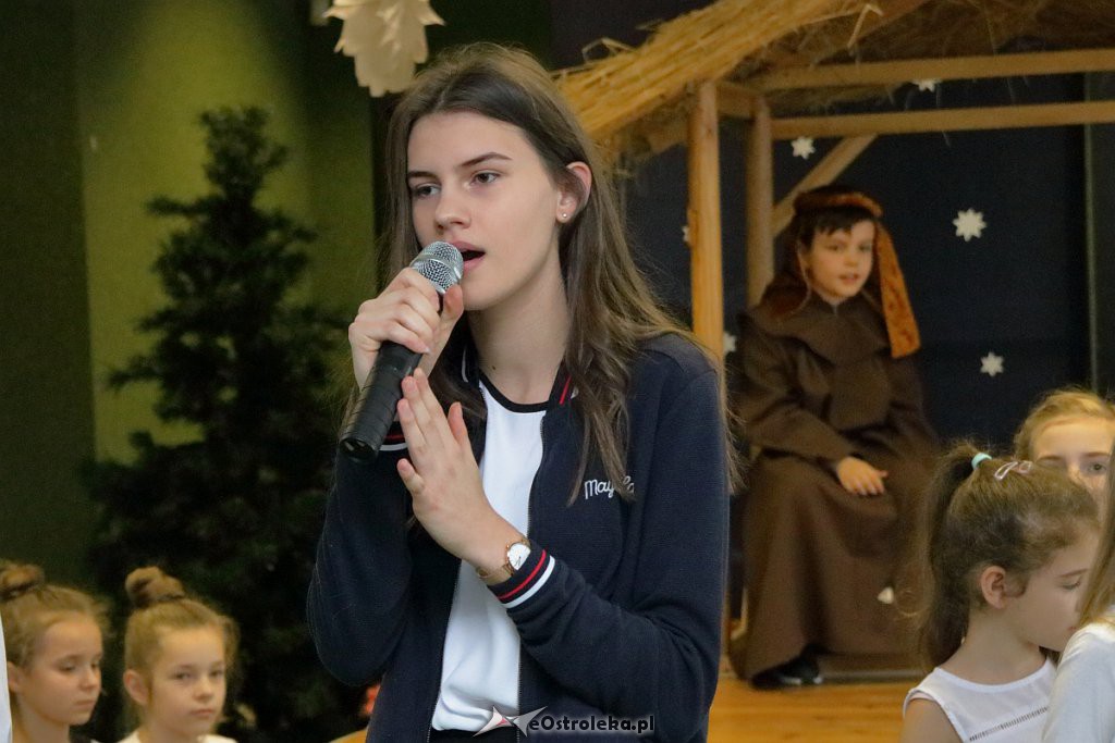 Bożonarodzeniowe Jasełka w SP 10 [18.12.2018] - zdjęcie #28 - eOstroleka.pl