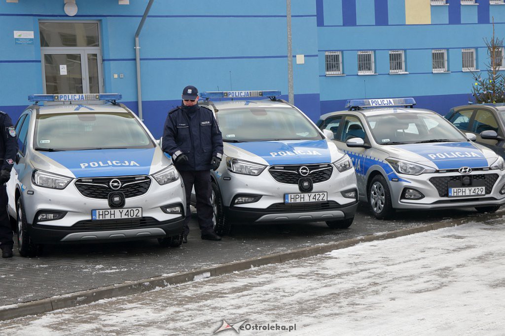Gwiazdkowe prezenty dla ostrołęckiej policji [19.12.2018] - zdjęcie #7 - eOstroleka.pl