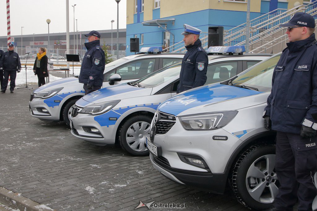 Gwiazdkowe prezenty dla ostrołęckiej policji [19.12.2018] - zdjęcie #13 - eOstroleka.pl