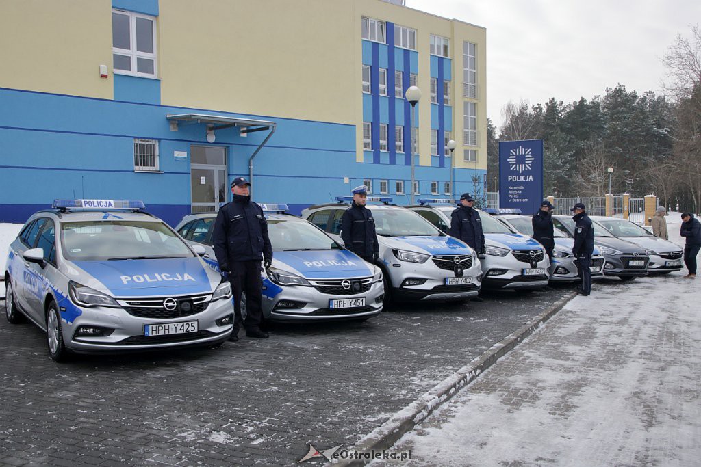 Gwiazdkowe prezenty dla ostrołęckiej policji [19.12.2018] - zdjęcie #19 - eOstroleka.pl