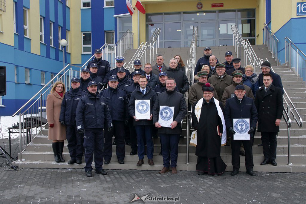Gwiazdkowe prezenty dla ostrołęckiej policji [19.12.2018] - zdjęcie #1 - eOstroleka.pl