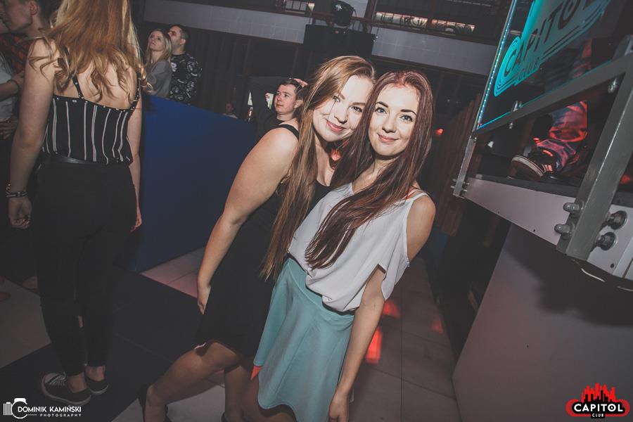 I dzień świąt w Clubie Capitol Sypniewo [25.12.2018] - zdjęcie #39 - eOstroleka.pl