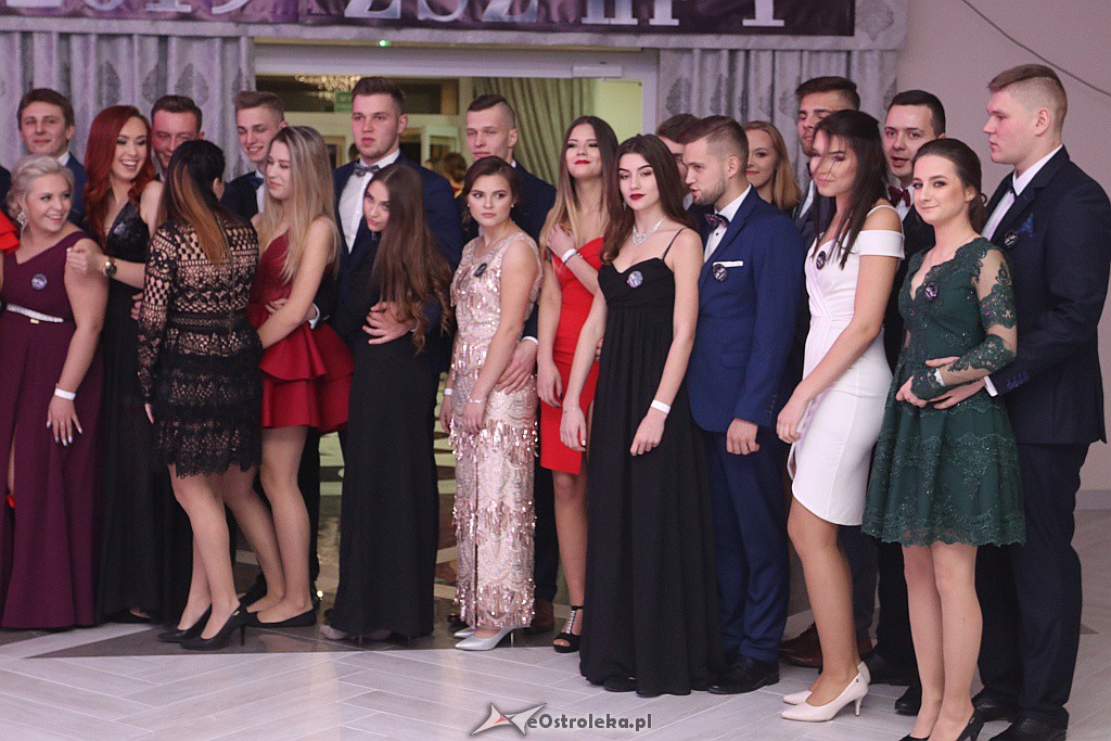 Studniówka ZSZ 1 w Ostrołęce [05.01.2019] - zdjęcie #259 - eOstroleka.pl