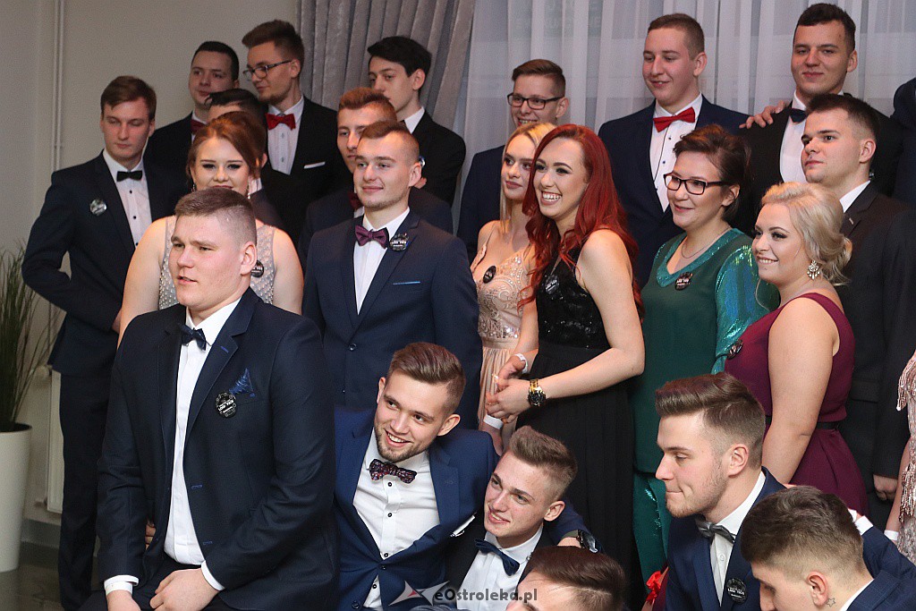 Studniówka ZSZ 1 w Ostrołęce [05.01.2019] - zdjęcie #256 - eOstroleka.pl