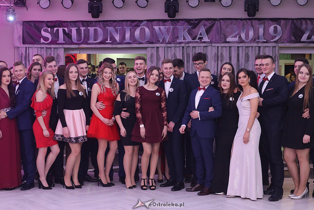 Studniówka ZSZ 1 w Ostrołęce [05.01.2019] - zdjęcie #252 - eOstroleka.pl