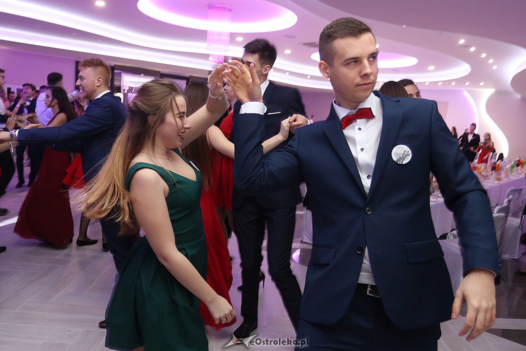 Studniówka ZSZ 1 w Ostrołęce [05.01.2019] - zdjęcie #194 - eOstroleka.pl