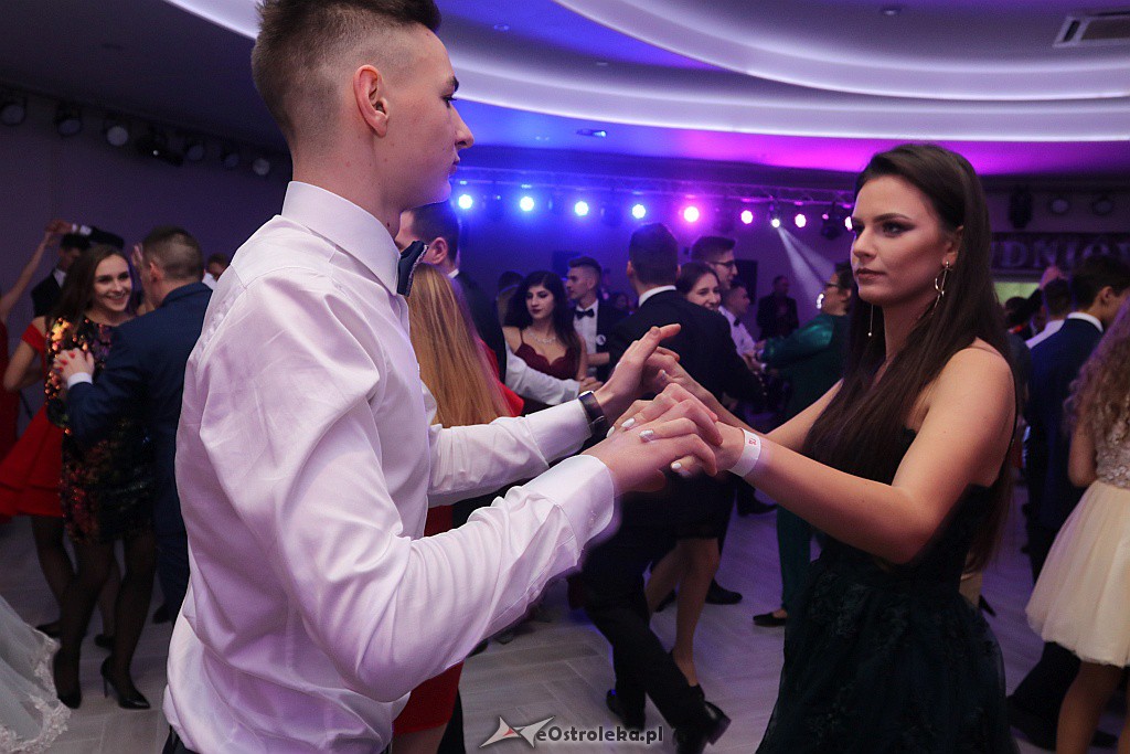 Studniówka ZSZ 1 w Ostrołęce [05.01.2019] - zdjęcie #190 - eOstroleka.pl