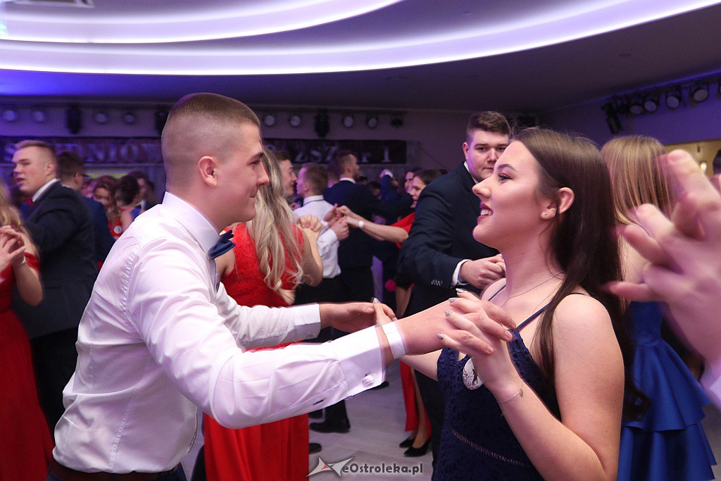 Studniówka ZSZ 1 w Ostrołęce [05.01.2019] - zdjęcie #187 - eOstroleka.pl