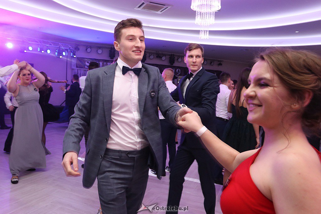Studniówka ZSZ 1 w Ostrołęce [05.01.2019] - zdjęcie #156 - eOstroleka.pl