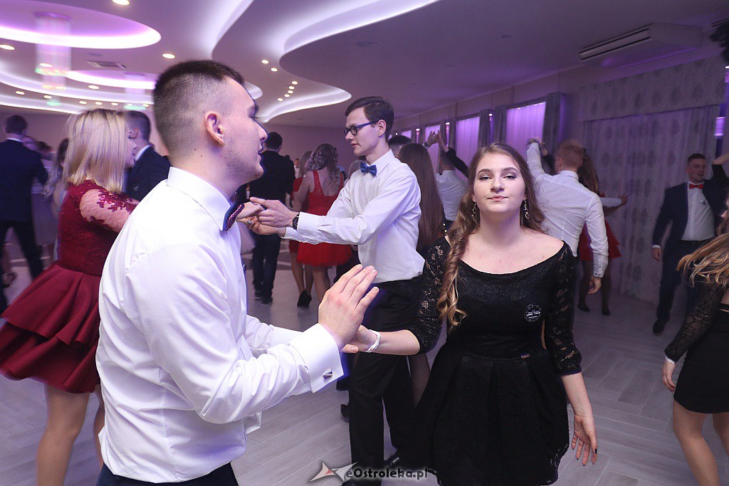 Studniówka ZSZ 1 w Ostrołęce [05.01.2019] - zdjęcie #129 - eOstroleka.pl