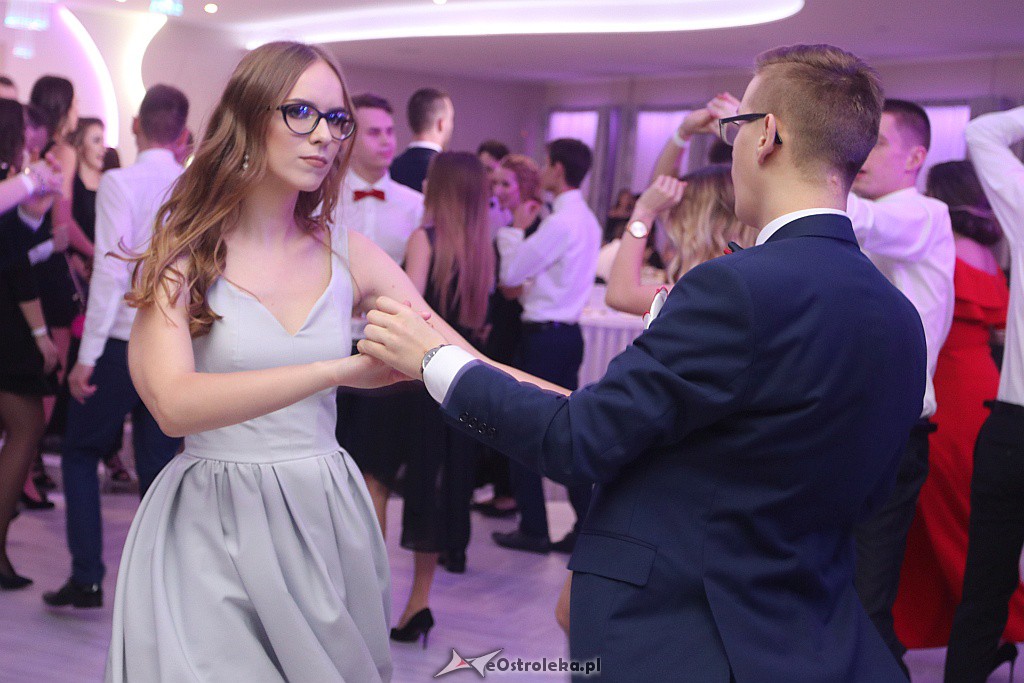 Studniówka ZSZ 1 w Ostrołęce [05.01.2019] - zdjęcie #110 - eOstroleka.pl