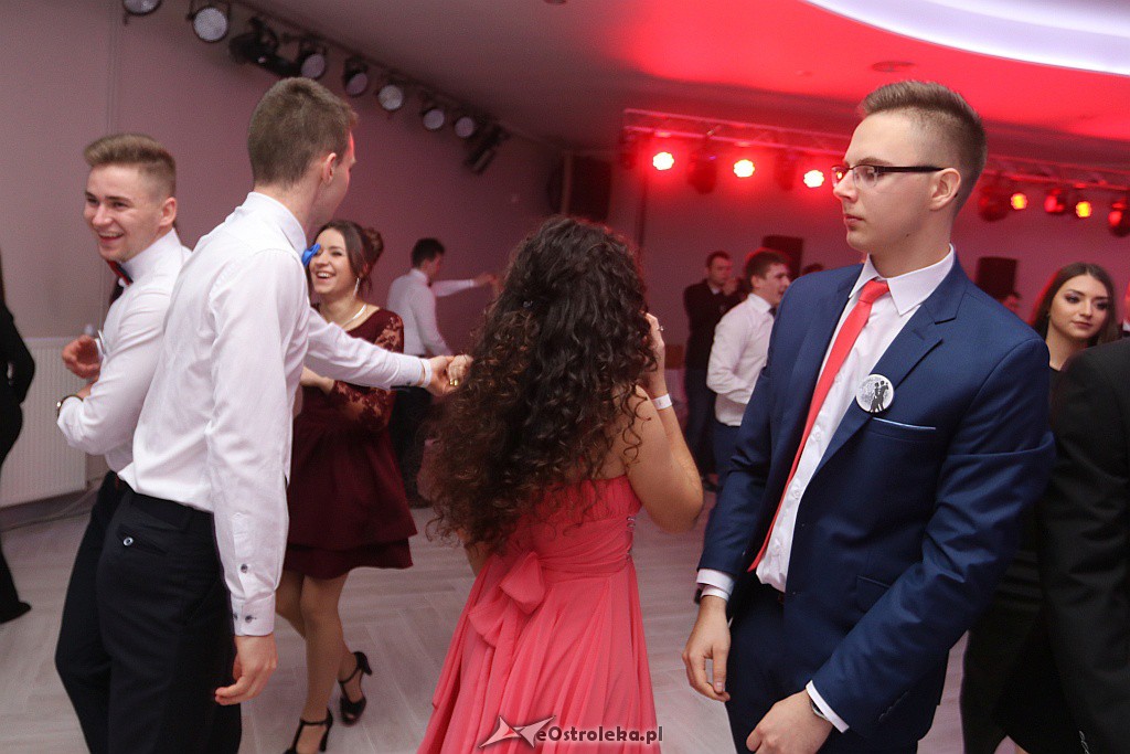 Studniówka ZSZ 1 w Ostrołęce [05.01.2019] - zdjęcie #93 - eOstroleka.pl
