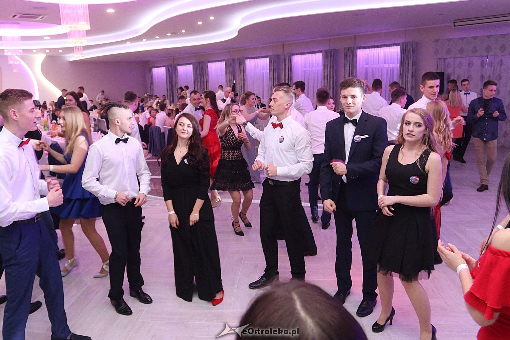 Studniówka ZSZ 1 w Ostrołęce [05.01.2019] - zdjęcie #83 - eOstroleka.pl