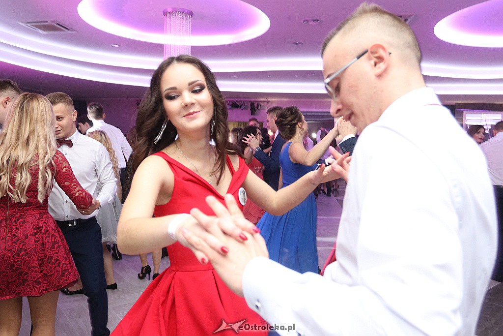 Studniówka ZSZ 1 w Ostrołęce [05.01.2019] - zdjęcie #61 - eOstroleka.pl