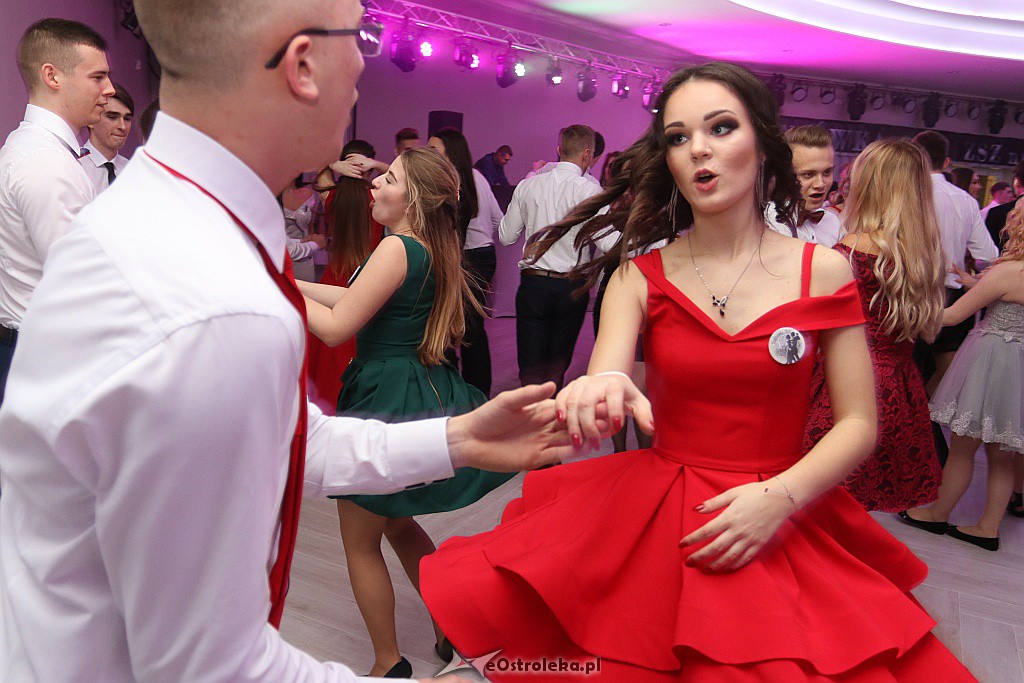 Studniówka ZSZ 1 w Ostrołęce [05.01.2019] - zdjęcie #60 - eOstroleka.pl