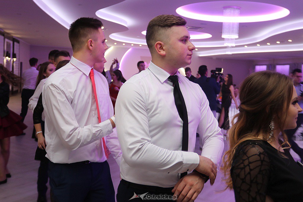 Studniówka ZSZ 1 w Ostrołęce [05.01.2019] - zdjęcie #42 - eOstroleka.pl