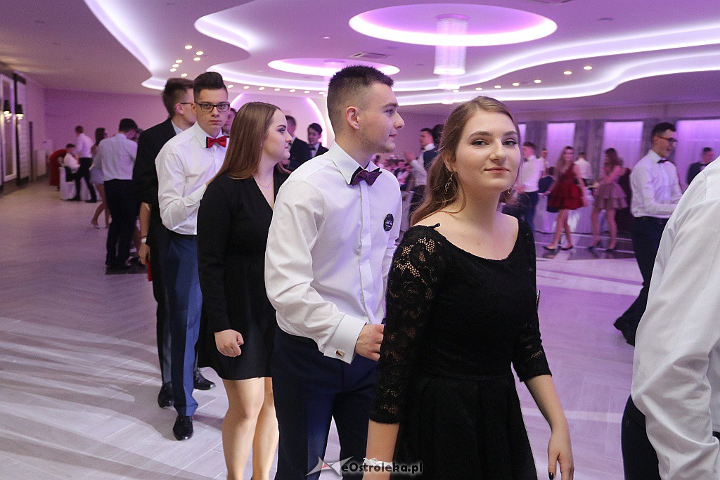 Studniówka ZSZ 1 w Ostrołęce [05.01.2019] - zdjęcie #39 - eOstroleka.pl