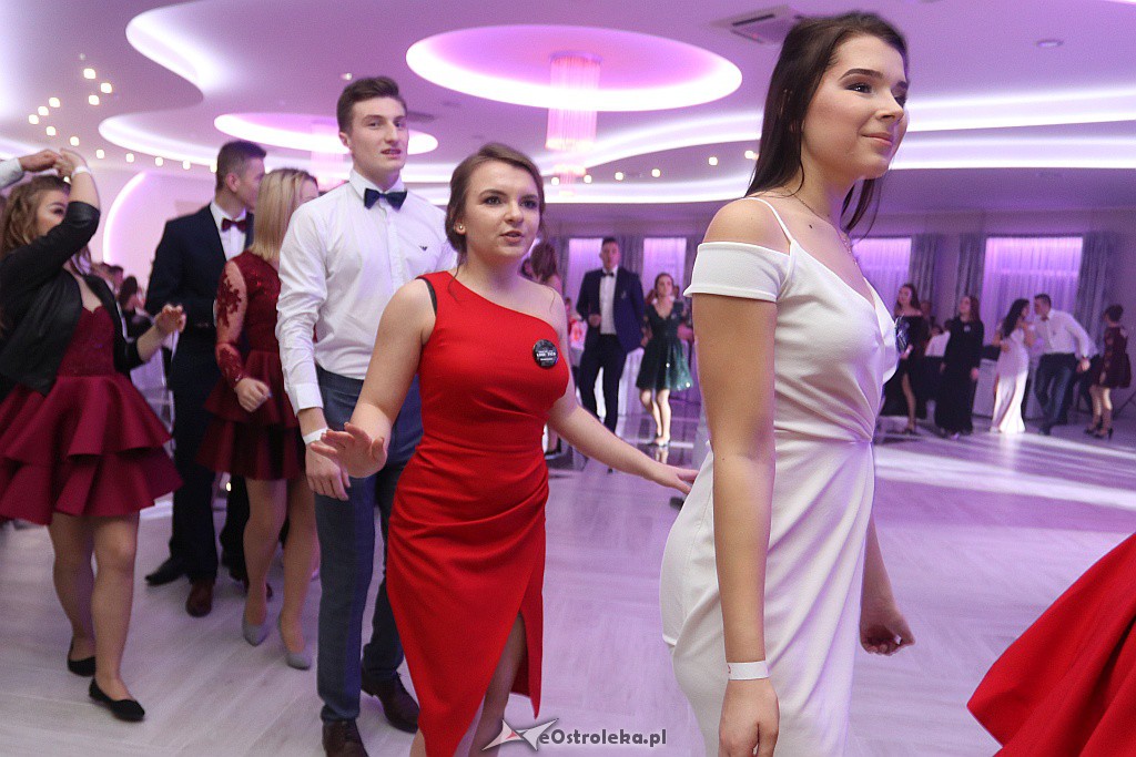 Studniówka ZSZ 1 w Ostrołęce [05.01.2019] - zdjęcie #32 - eOstroleka.pl