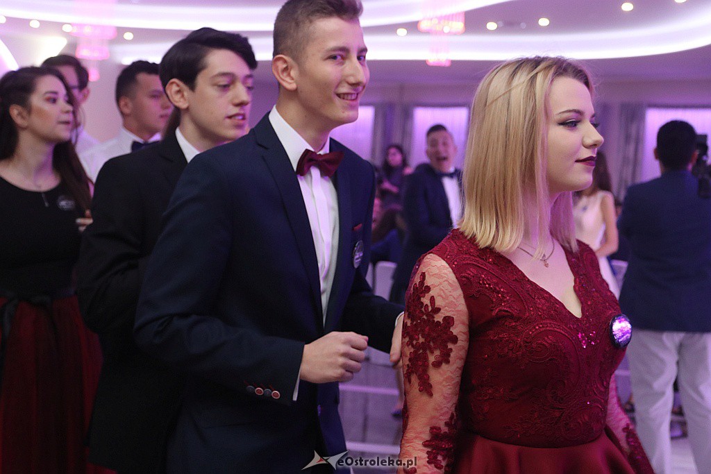 Studniówka ZSZ 1 w Ostrołęce [05.01.2019] - zdjęcie #28 - eOstroleka.pl
