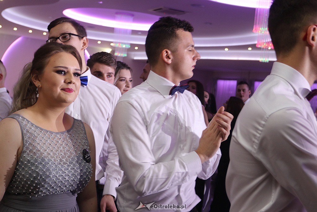Studniówka ZSZ 1 w Ostrołęce [05.01.2019] - zdjęcie #26 - eOstroleka.pl